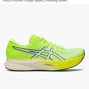 Women’s ASICS MAGIC SPEED 2 neon yellow ONLY 13 miles on them! Size 7.5